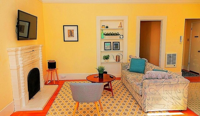 Lovely 2-Bedroom rental unit in Pacific Heights