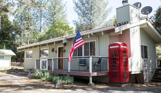 Lovely Chalet near Yosemite in Pine Mountain Lake gated resort-style community