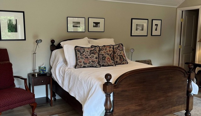 Lovely Land Park Cottage