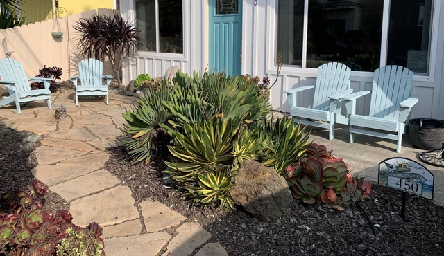 Lovely "Tahiti Hut Beach Cottage" - Family Friendly