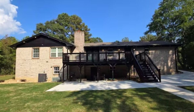 Lower-level modern vacay getaway 2bdrm 2bth. in Conyers