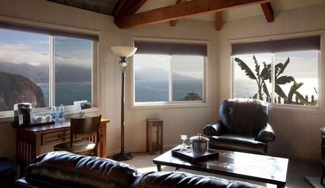 Lucia Lodge