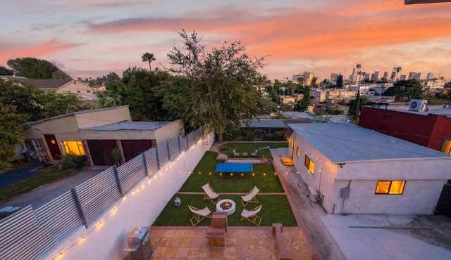 LUX Silverlake Gem: Games, Outdoor Oasis - Sunset Blvd, Universal Studio & More