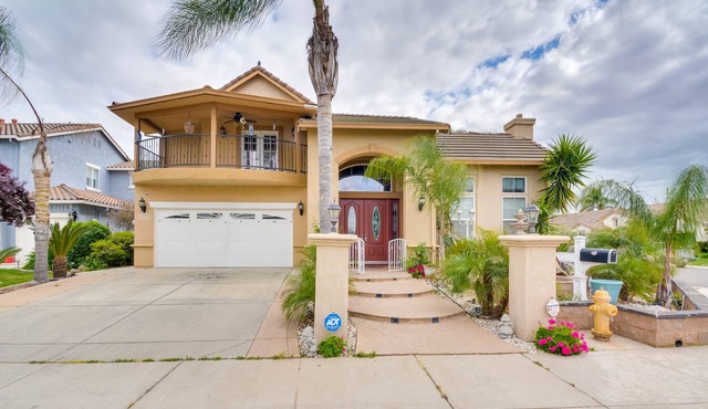 Luxe Atwater Home w/ Patio: 10 Mi to Yosemite Lake
