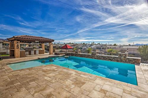 Luxe Retreat w/Lake Havasu View & Pool!