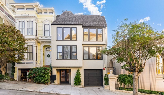 Luxury 3BR 2 BA Apartment in amazing Cow Hollow Pacific Heights neighborhood