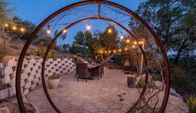 Luxury, OMG Views at CA's only Earthship home