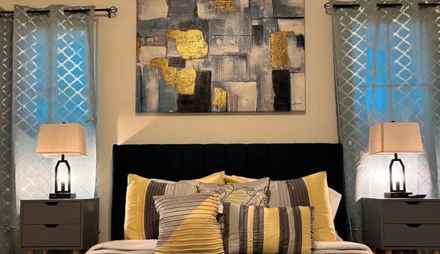 ★ MAJESTIC 2B2B HOME WITH KING AND QUEEN BED★