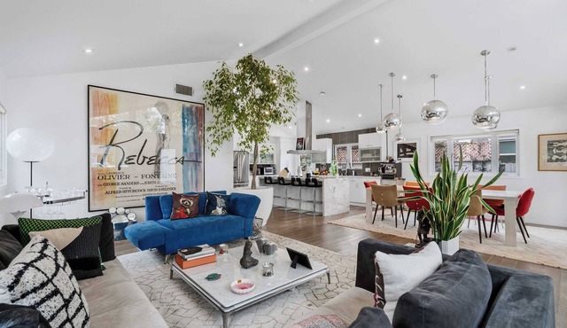 Mar Vista 3BR | Movie Theater + Private Yard | C&C