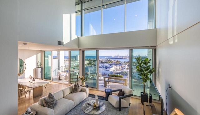 @ Marbella Lane - Luxurious 3BR Penthouse