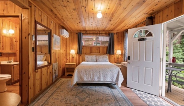 Masoods Room - Masoods Lodge