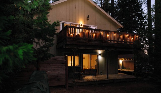 Mi Wuk Retreat - Hot Tub, WiFi, and AC