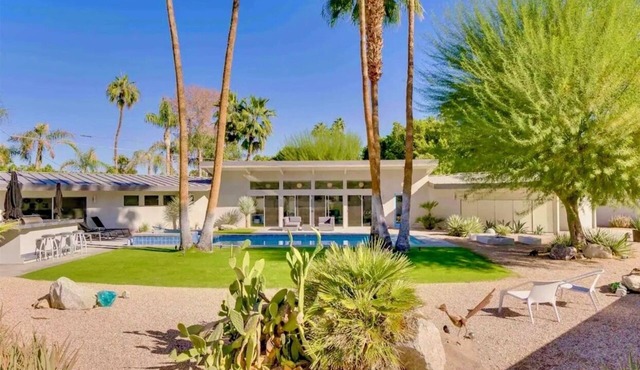 Mid Century Indoor/Outdoor Luxury Oasis