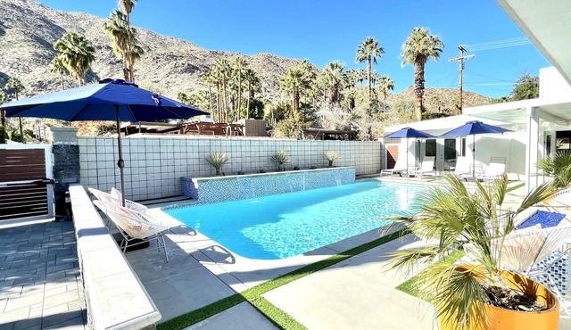 MidCentury Modern Pool Home: Amazing Views-Close to Downtown!