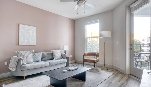 Modern Fremont 1BR w/ Gym, Pool & W/D, nr BART, by Blueground