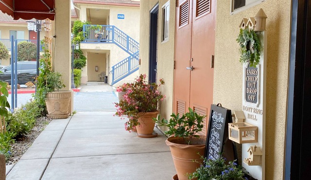 Monarch Valley Inn Marina at Monterey Bay