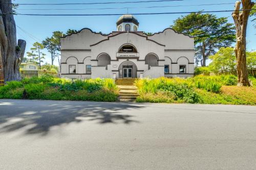 Montara Apartment w/Yard Near Beaches