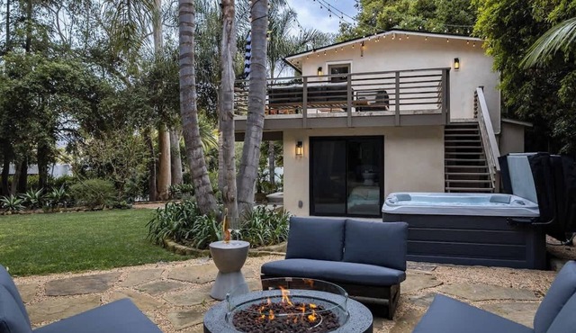 Montecito Escape Walk to Beach + Hot Tub