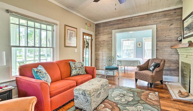 'Moon Pie Cottage' Near Downtown Ocean Springs! in Ocean Springs