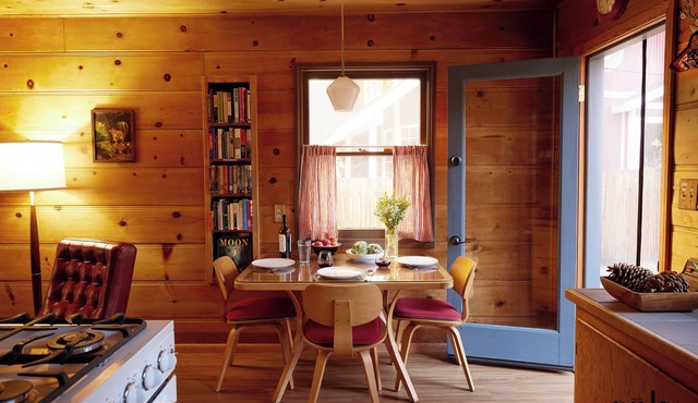 Most Romantic Cabin in Big Bear ! Dogs, Hot Tub!