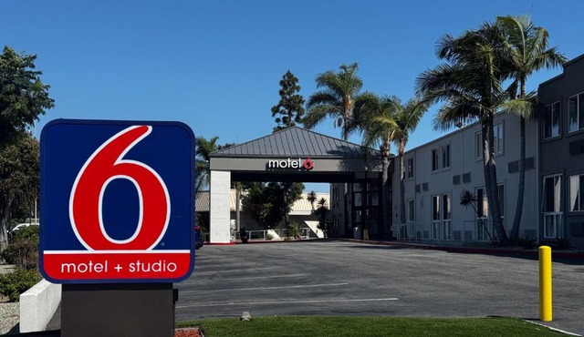 Motel 6-Carson, CA