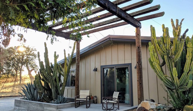 Mountain Sanctuary with heated pool in the Heart of Central Coast Wine Country