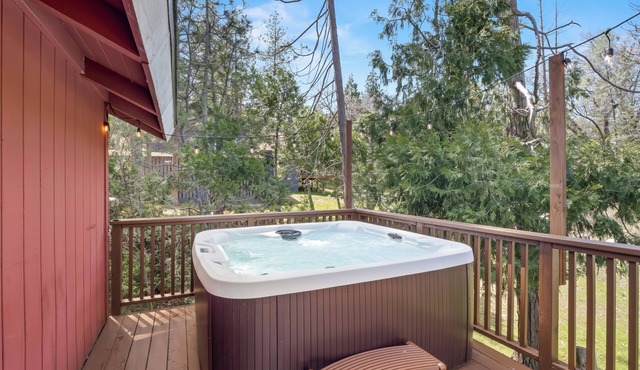 New! Arcade Games, Hot Tub, Fire Pit, BBQ, 3:2