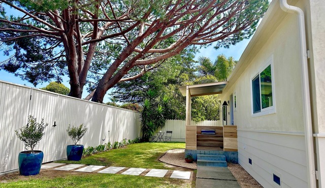 New Listing! MesaRoc Surf Lodge A funky chateau steps to the beach or the action