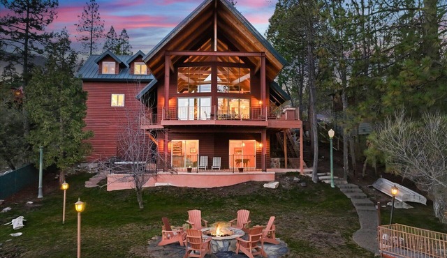 New! O'Connor Lakefront with private dock/spa/firepit!