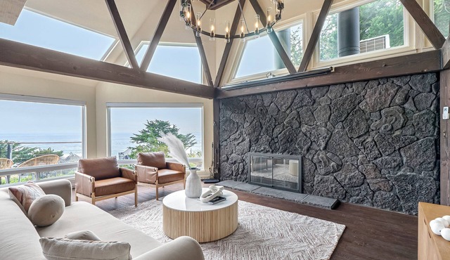 Newly Updated w breathtaking ocean view in Moss beach Close to San Francisco in Moss Beach