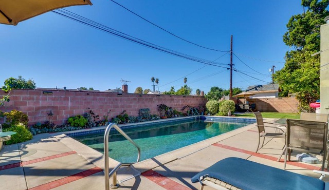 North Hills Home w/Outdoor Entertaining Space