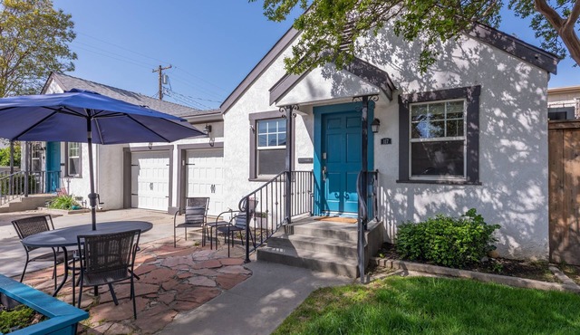 Oak Cottages Duplex | Six minute stroll to historic Downtown Lodi! Pet Friendly!