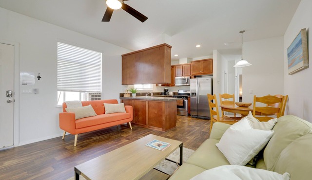 Oak View Home w/Private Covered Patio!