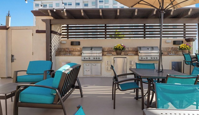 OFFICIAL LISTING | Wyndham 2BR Cozy Suite Close to Disneyland w/Resort Pool