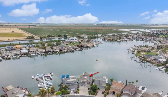 Over the water experience in Biggest Bay/w Water Toys, Beach nearby. Waterfront