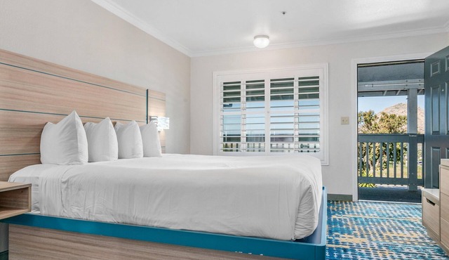 Pacific Shores Inn