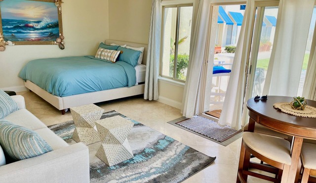 Pearl Beach Condo - 3 feet from the sand!