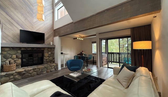 Pefect 2-bedroom condo in wonderful Incline Village close to skiing and beach
