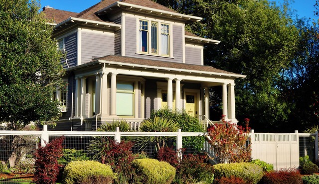 Perfect 2-bedroom apartment in pleasant Arcata for your getaway