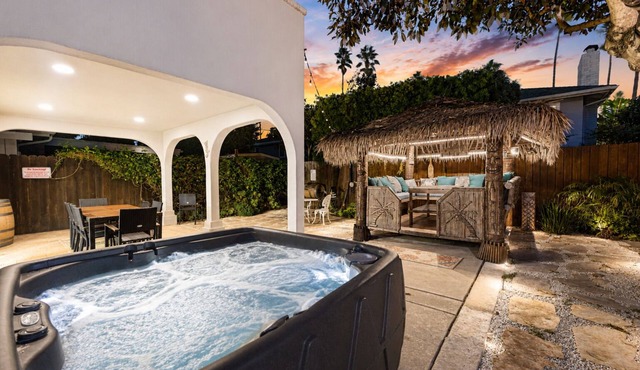Perfect 4 Families! Walk To Beach, Private Jacuzzi