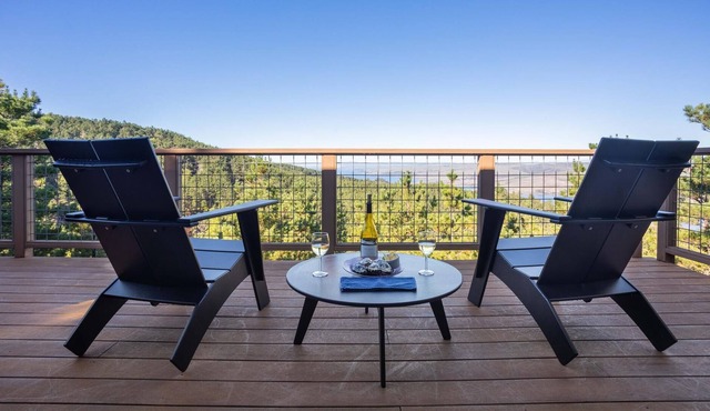 Pinecrest - High on Ridgeline with Sweeping Water and Mountain Views in Inverness