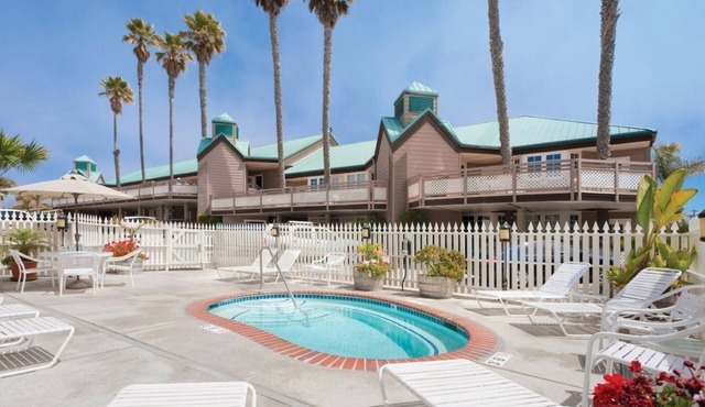 Pismo Beach | Romantic Beach Retreat | Pool + Beach
