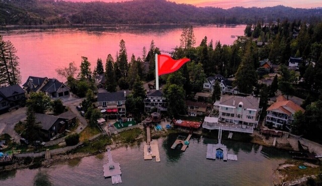Private Lakefront Home, 7-1/2 BR, Private Dock
