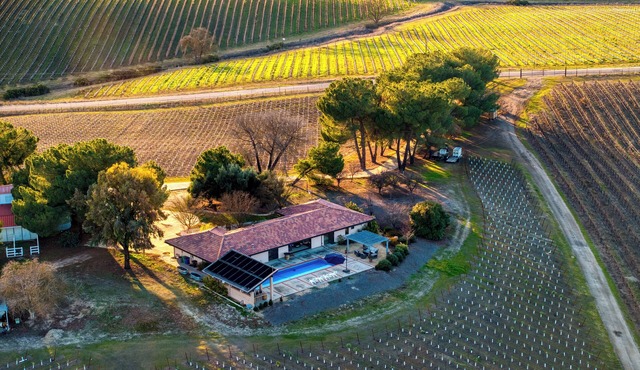 Private Pool, Firepit & Wine Room Near Top Paso Wineries | Devi Ranch