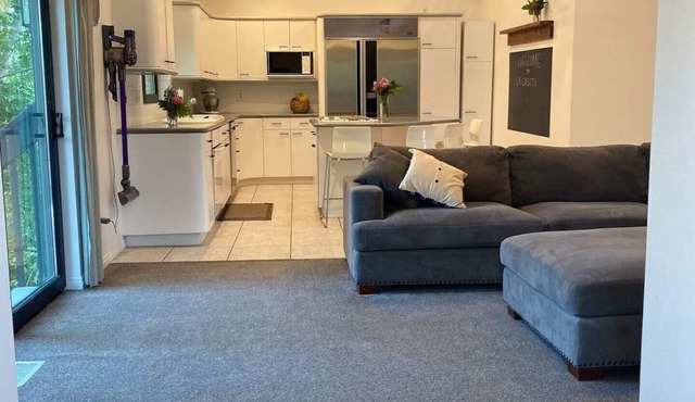 Provo River Bottoms Modern Guest House - 15 Minutes from Sundance! in Orem