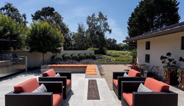 Quail House - Contemporary Comfort in Quail Lodge