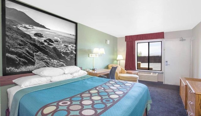 Queen Bed|Accessible|Nsmk