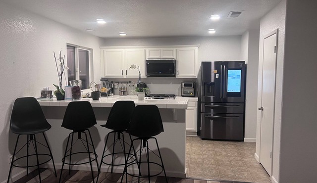 Quiet 1-bedroom in house with Wi-Fi in quiet Stockton neighborhood.