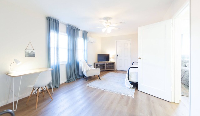 Quiet 1bd House near CHOC & SNA