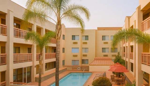 Ramada by Wyndham Hawthorne/LAX